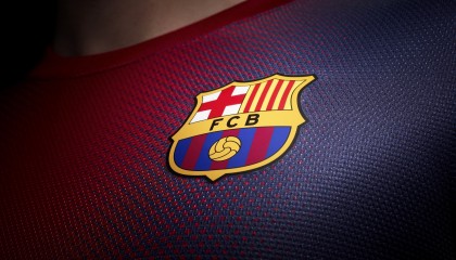 开云体育入口-英超争冠之夜，门迪主宰比赛走向，一双手改写历史的重量