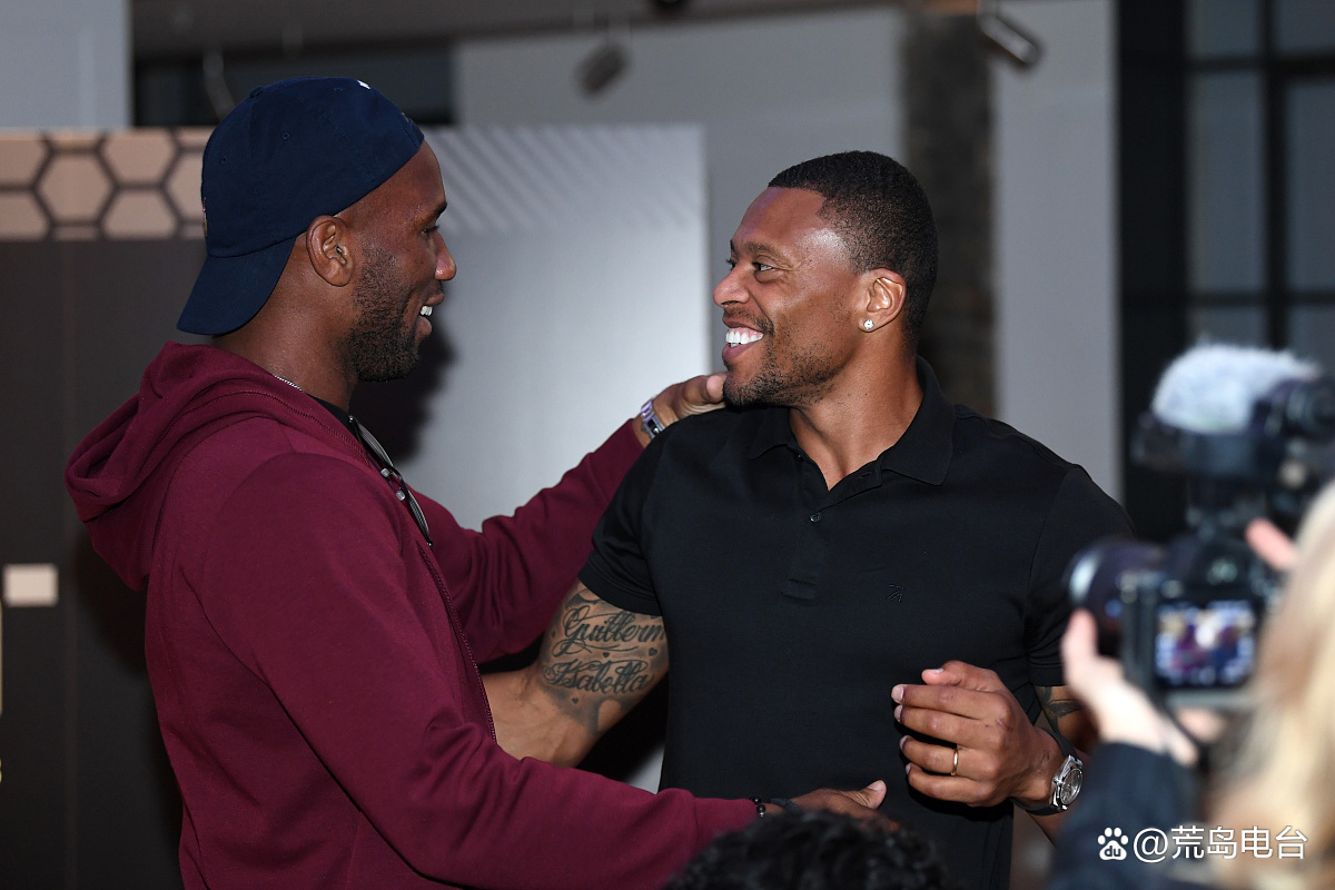 马刺险胜公牛，利拉德点燃赛场