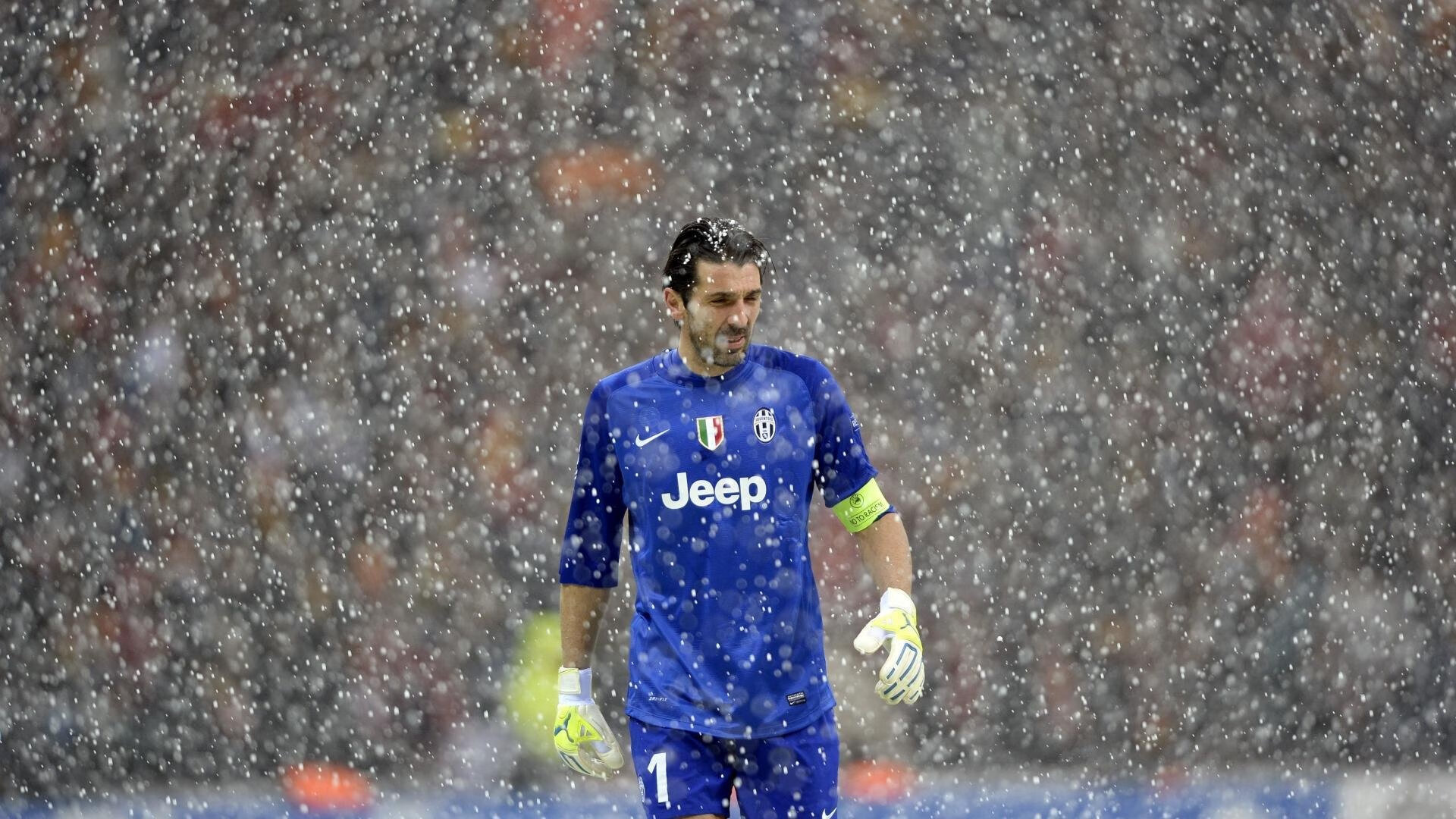 佩德里数据爆炸引领战术革命,曼城横扫波兰背后的足球哲学跃迁